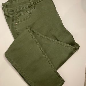 New Old Navy skinny superstar jeans
